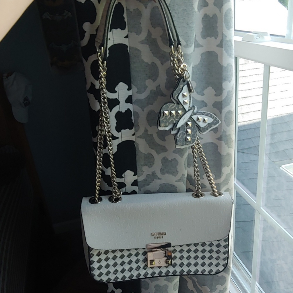 Guess purse